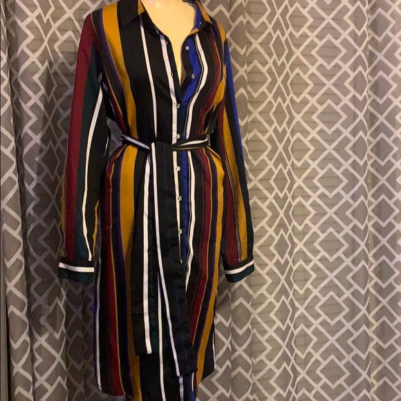 Button up Dress - Picture 2 of 2